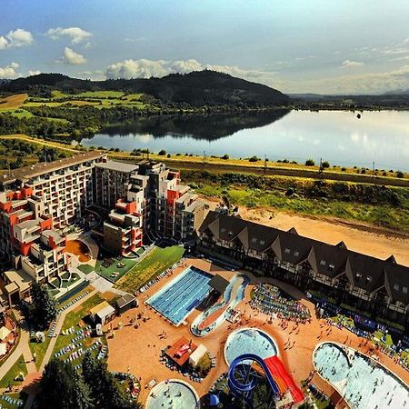 Luxapartmanbesenova Hotel Akvamarin Kültér fotó