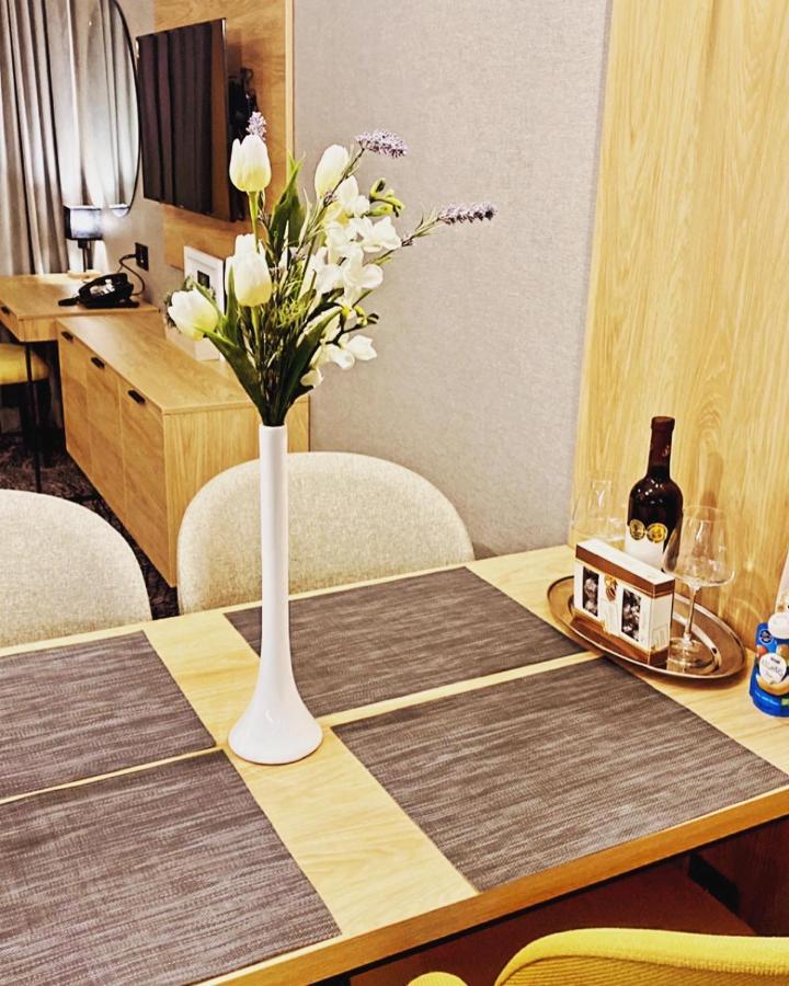 Luxapartmanbesenova Hotel Akvamarin Kültér fotó
